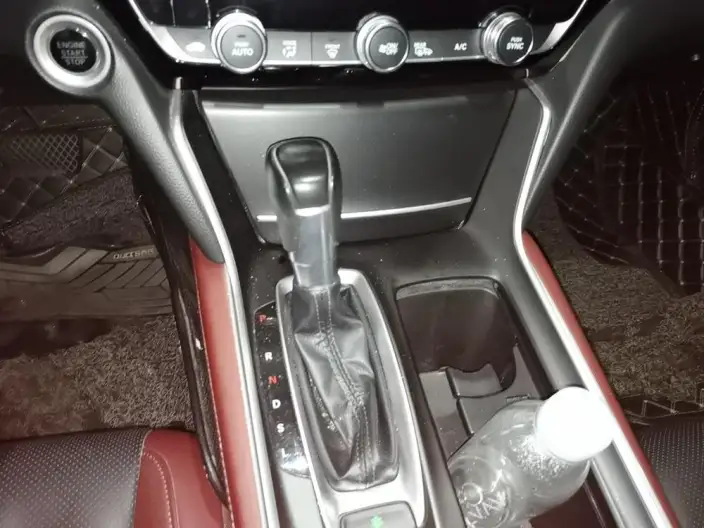 Honda INSPIRE 2022 Model 260TURBO Exquisite Edition – фото 9