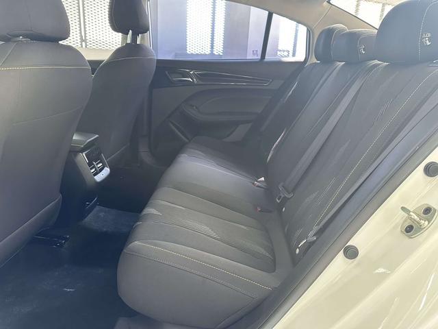 Roewe i5 2021 1.5L CVT Platinum Edition – фото 8