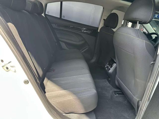 Roewe i5 2021 1.5L CVT Platinum Edition – фото 10