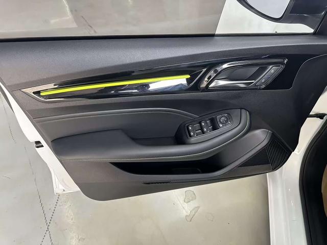 Roewe i5 2021 1.5L CVT Platinum Edition – фото 15