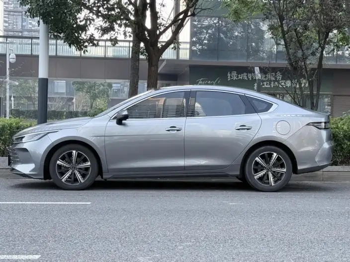 BYD Destroyer 05 2022 Model DM-i 55KM Noble Model