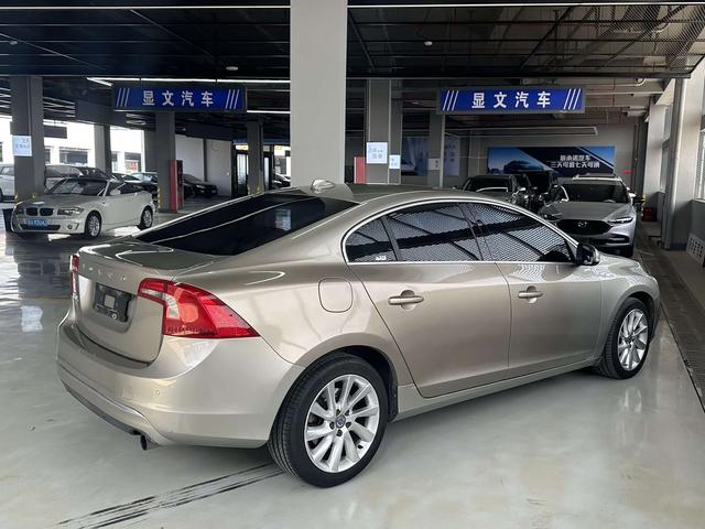 Volvo S60 2015 S60L 2.0T Intelligent Far – фото 4