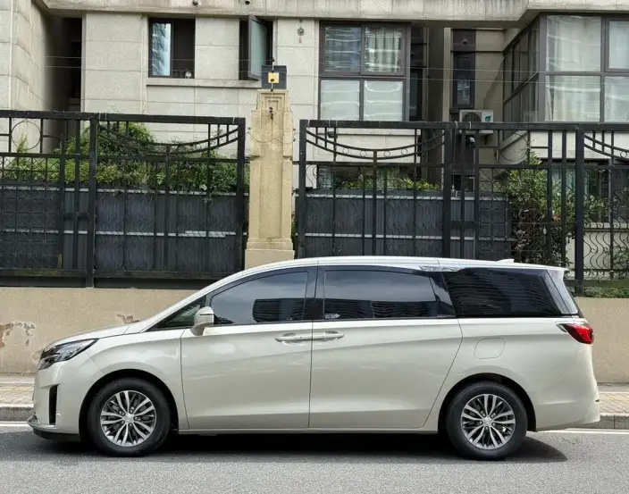 Buick GL8 2022 Model ES Luzun 653T Comfort Model