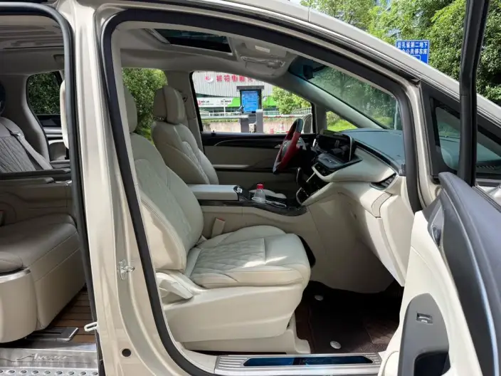 Buick GL8 2022 Model ES Luzun 653T Comfort Model – фото 8