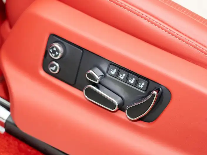 Bentayga 2022 Model 4.0T V8 – фото 5