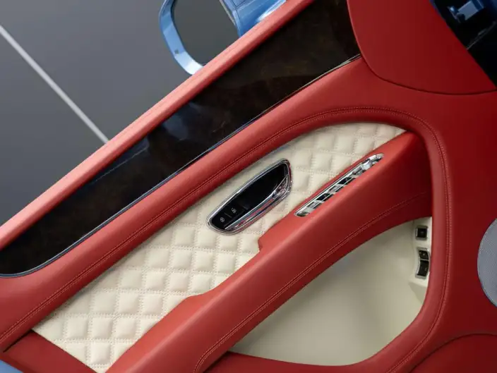 Bentayga 2022 Model 4.0T V8 – фото 10