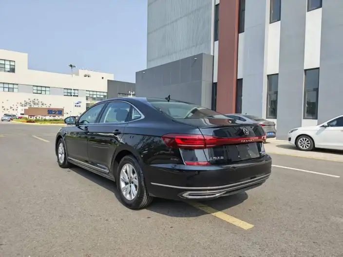 Volkswagen Passat PHEV 2025 Model 430PHEV Hybrid Business Edition