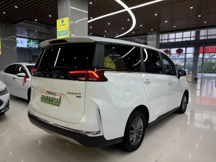 Maxus Dajia 5 Plug-in 2024 Model Lexiang Edition – фото 7
