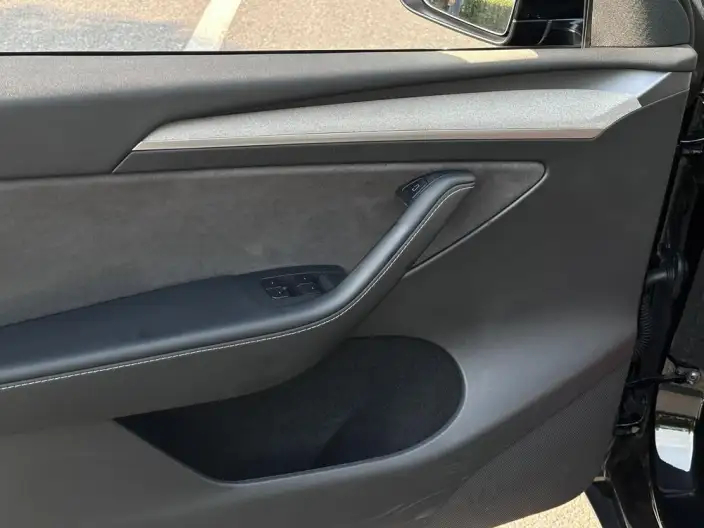 Model Y 2023 Model Rear-wheel drive version – фото 9