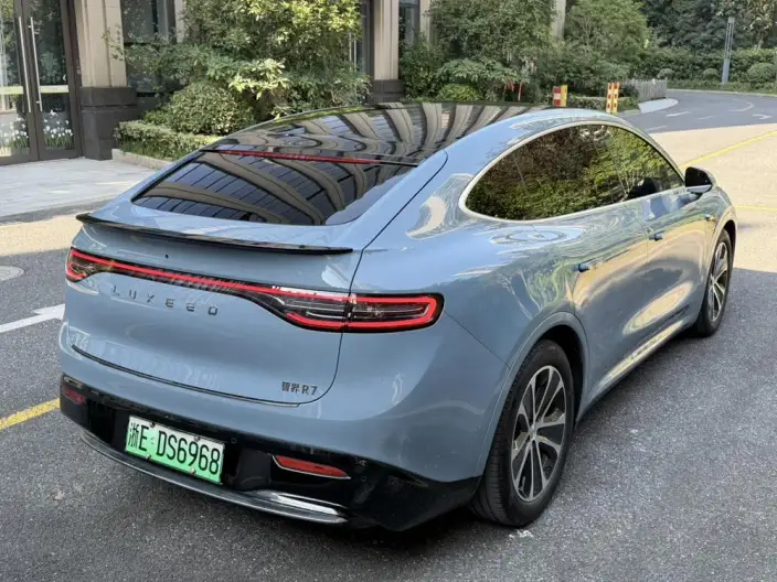 Luxeed R7 2024 Model EV 100kWh UItra 4WD Edition – фото 3