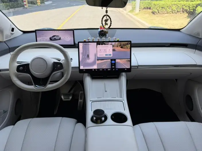 Luxeed R7 2024 Model EV 100kWh UItra 4WD Edition – фото 7