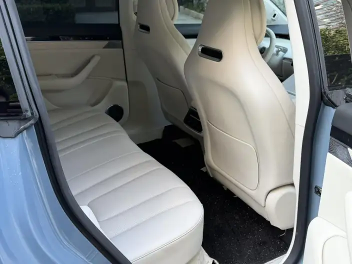 Luxeed R7 2024 Model EV 100kWh UItra 4WD Edition – фото 10