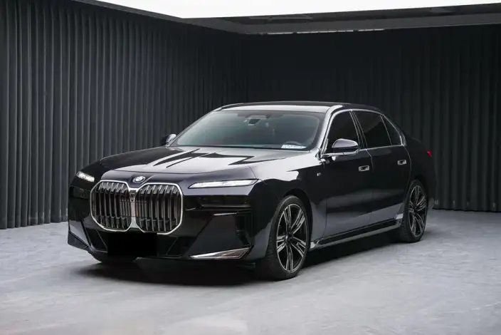 BMW 7 Series 2023 Model 740Li Exclusive Model M Sports Set