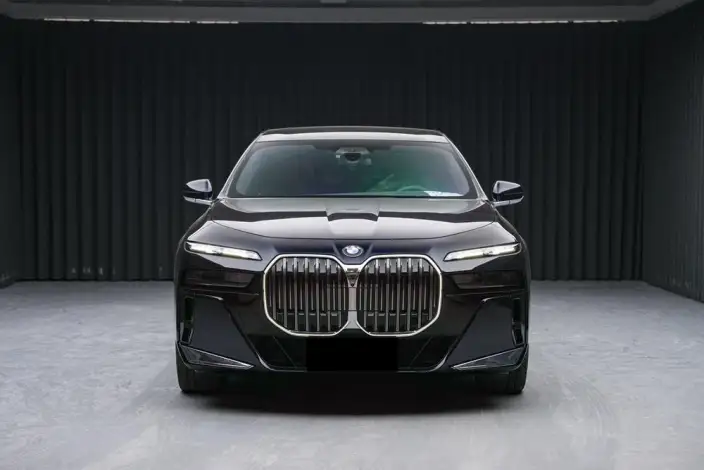 BMW 7 Series 2023 Model 740Li Exclusive Model M Sports Set