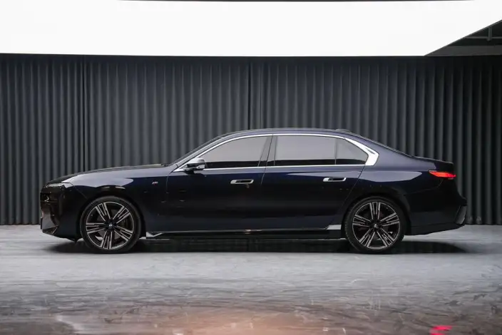 BMW 7 Series 2023 Model 740Li Exclusive Model M Sports Set