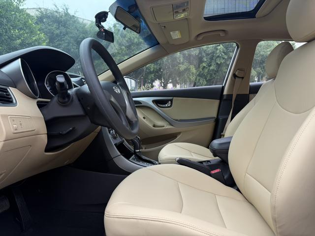 Hyundai Elantra LD 2013 1.6L Automatic Leading – фото 4