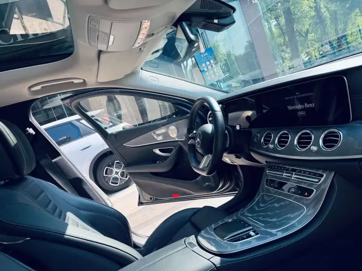 Mercedes-Benz E-Class PHEV 2022 Model Facelift E 350 e L sedan – фото 8