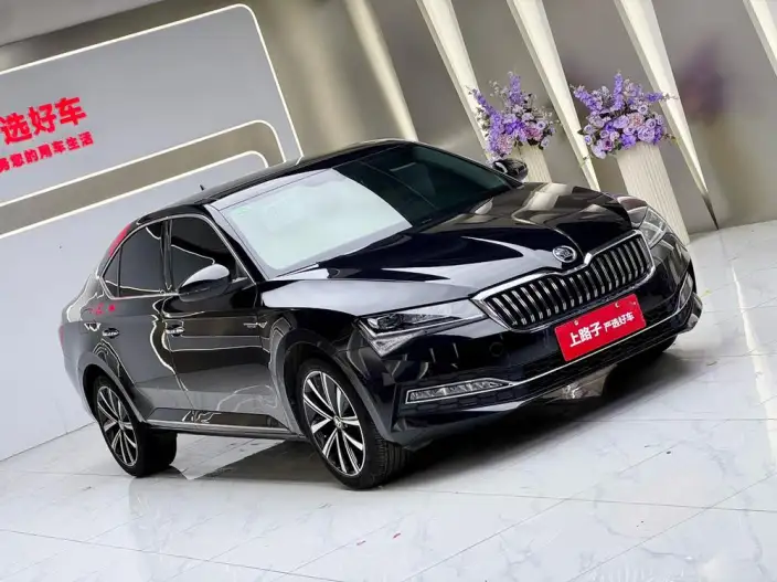 Skoda Superb 2024 Model TSI280 DSG Exclusive Edition – фото 3