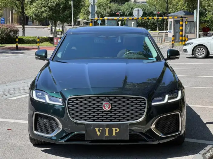 Jaguar XFL 2024 Model 2.0T P250 2WD Exclusive Deluxe Edition