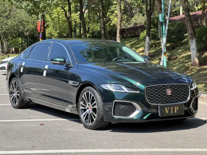Jaguar XFL 2024 Model 2.0T P250 2WD Exclusive Deluxe Edition