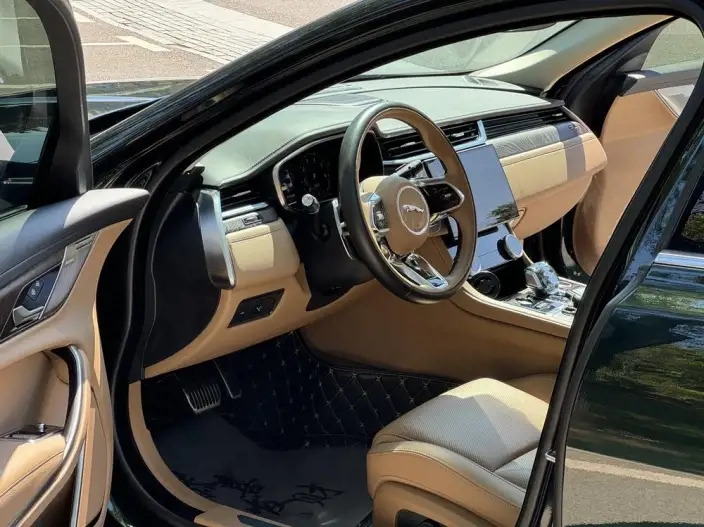 Jaguar XFL 2024 Model 2.0T P250 2WD Exclusive Deluxe Edition – фото 9