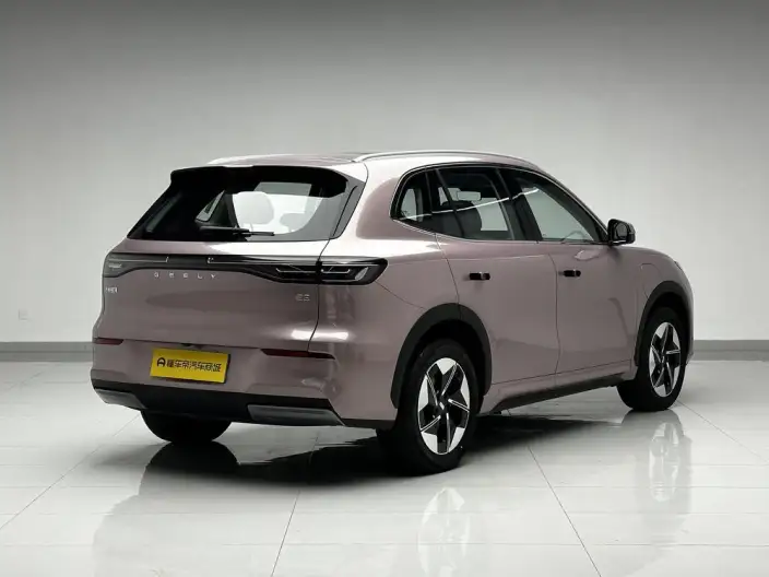 Geely Galaxy E5 2026 Model 610km Tiggo + Edition – фото 7
