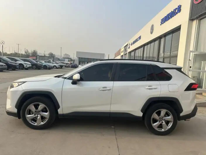Toyota RAV4 2021 Model 2.0L CVT 2WD Fashion Plus Edition