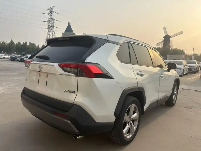 Toyota RAV4 2021 Model 2.0L CVT 2WD Fashion Plus Edition – фото 7