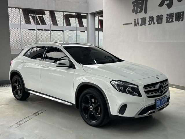 Mercedes-Benz GLA 2019 GLA 200 Dynamic – фото 3