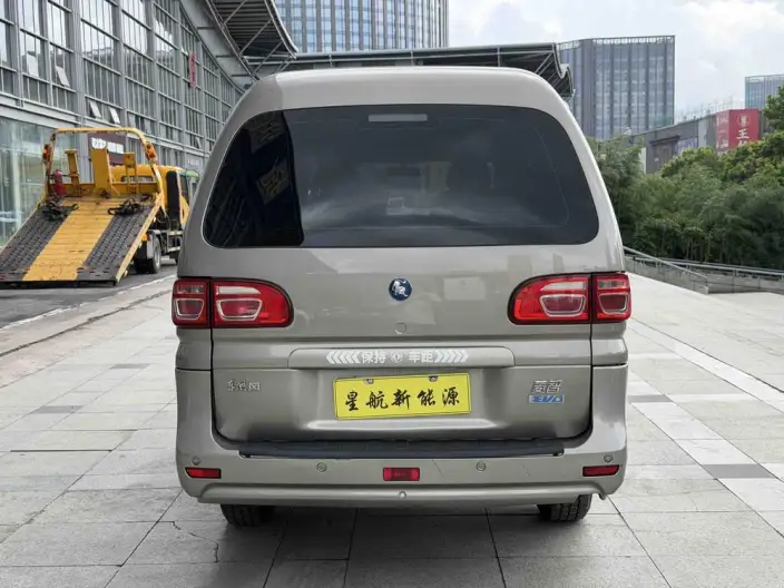 Lingzhi EV 2022 Model Comfort Model 7 seat – фото 6