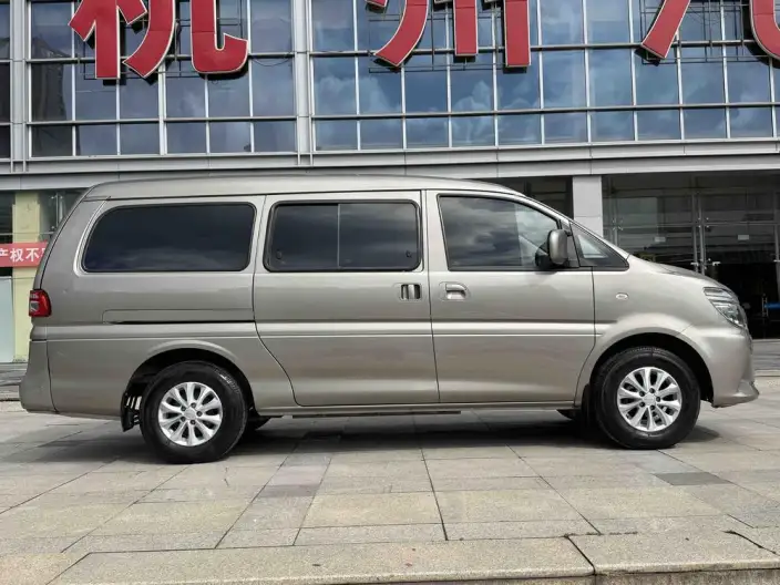 Lingzhi EV 2022 Model Comfort Model 7 seat – фото 7