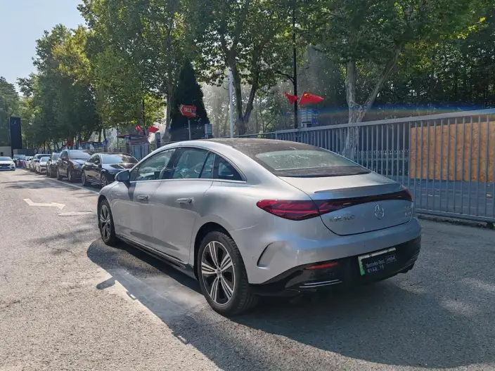 Mercedes-Benz EQE 2025 Model EQE 500 4MATIC Deluxe Edition – фото 5