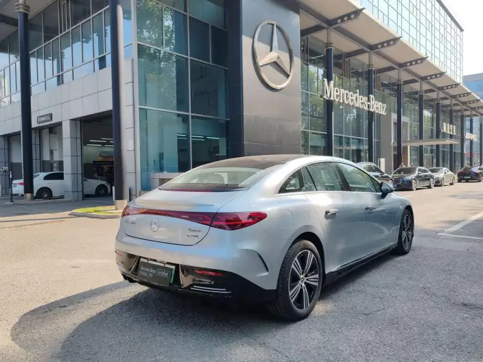 Mercedes-Benz EQE 2025 Model EQE 500 4MATIC Deluxe Edition – фото 7