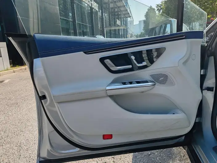 Mercedes-Benz EQE 2025 Model EQE 500 4MATIC Deluxe Edition – фото 10