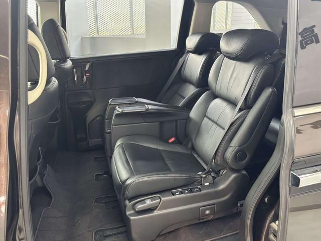 Honda Elysion 2016 2.4L Luxury – фото 10