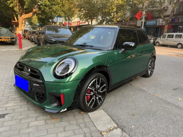 MINI JCW 2025 Model JOHN COOPER WORKS