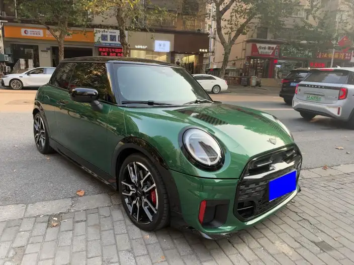 MINI JCW 2025 Model JOHN COOPER WORKS
