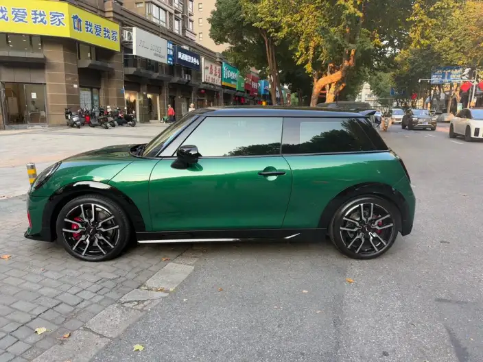 MINI JCW 2025 Model JOHN COOPER WORKS