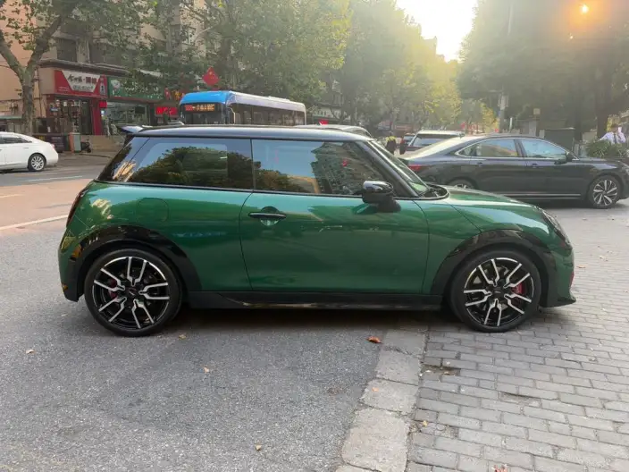 MINI JCW 2025 Model JOHN COOPER WORKS – фото 7