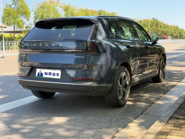 Volvo XC70 2026 Model 4WD Ultra-long Endurance Core – фото 6