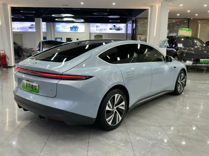 NIO ET5 2024 Model 100kWh – фото 6