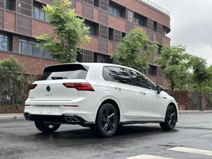 Volkswagen Golf 2023 Model Facelift 280TSI DSG R-Line Lite – фото 7