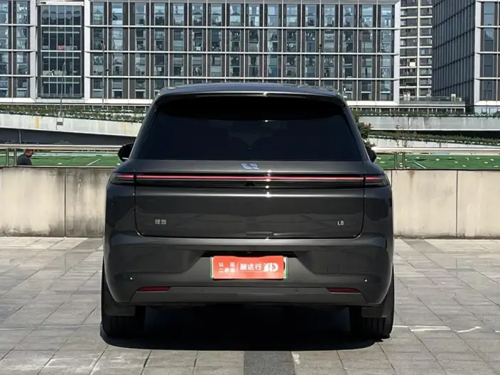 Li Auto L8 2023 Model Pro Edition