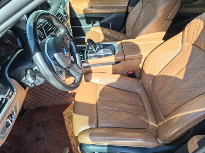 BMW 7 Series 2021 Model 740Li Leading Model M Sports Set – фото 10