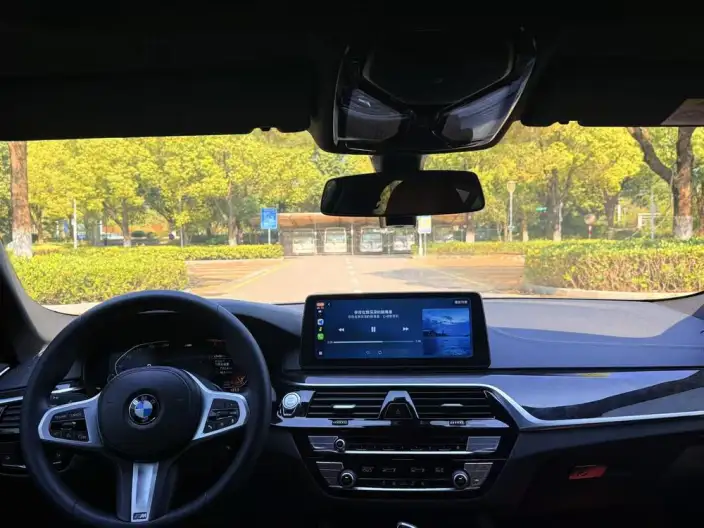 BMW 5 Series 2022 Model Facelift 525Li M Sports Set – фото 6