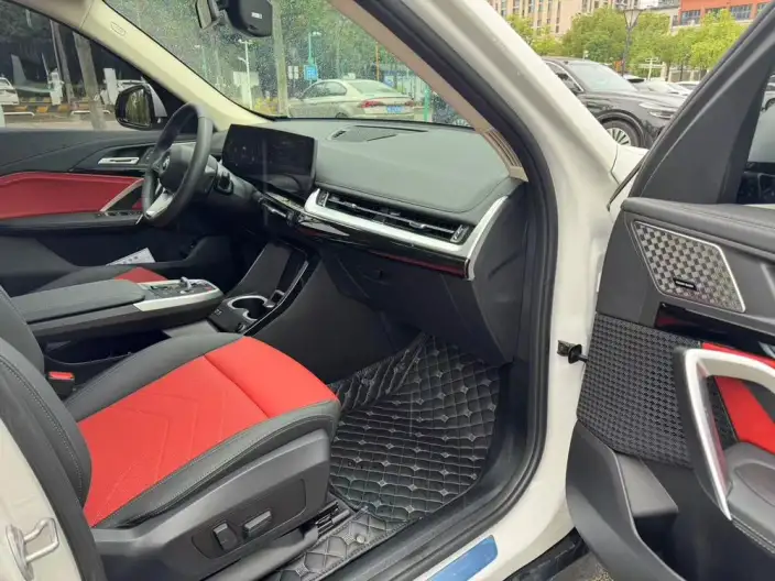 BMW X1 2023 Model sDrive25Li X Design Set – фото 7