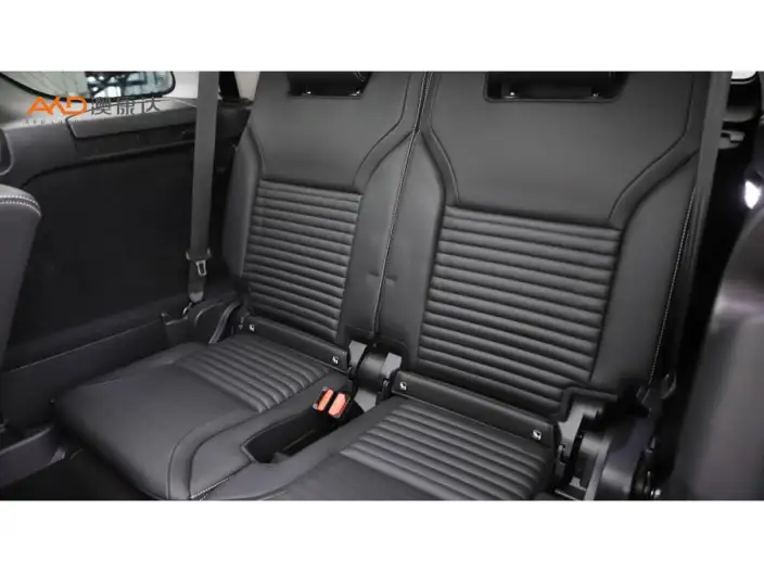 Land Rover Discovery 2023 Model Facelift 360PS R-Dynamic S – фото 9