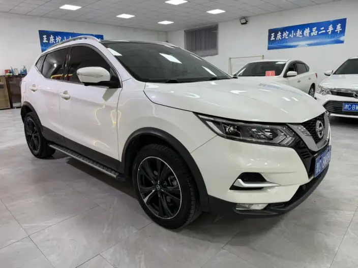 Nissan Qashqai 2022 Model 2.0L XV Prem. Deluxe Edition