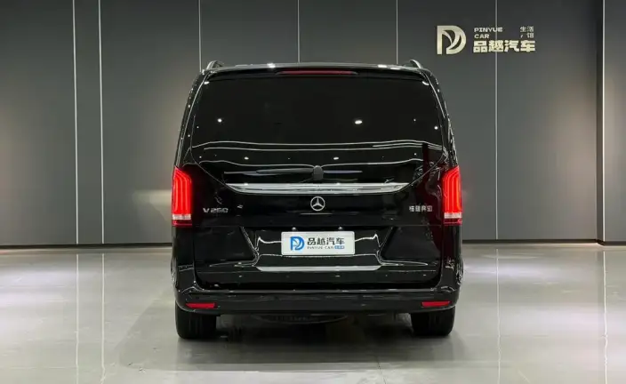 Mercedes-Benz V-Class 2021 Model V 260 Premium Edition – фото 4
