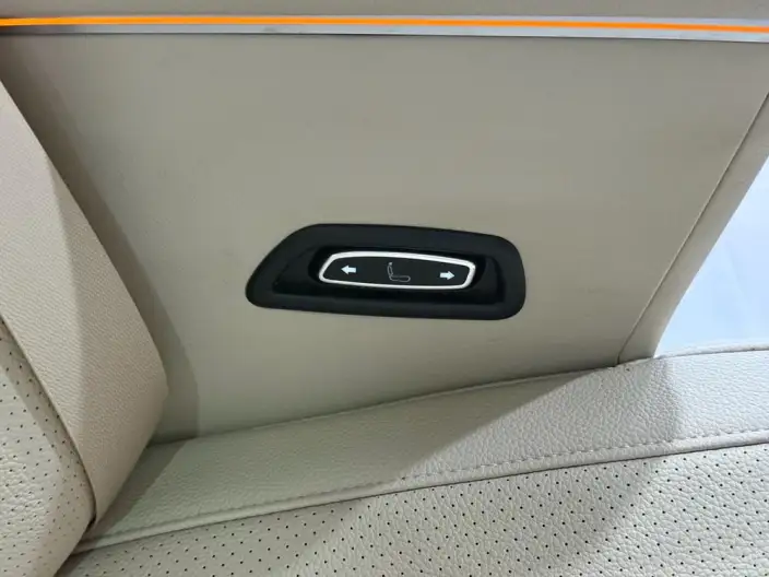 Mercedes-Benz V-Class 2021 Model V 260 Premium Edition – фото 10